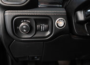 Dodge RAM Pick-up 6,4 l 306 kw