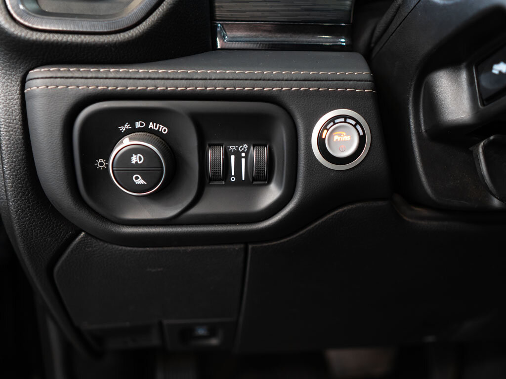 Dodge RAM Pick-up 6,4 l 306 kw