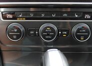 Volkswagen Golf Kombi 1,5 l 96 kw