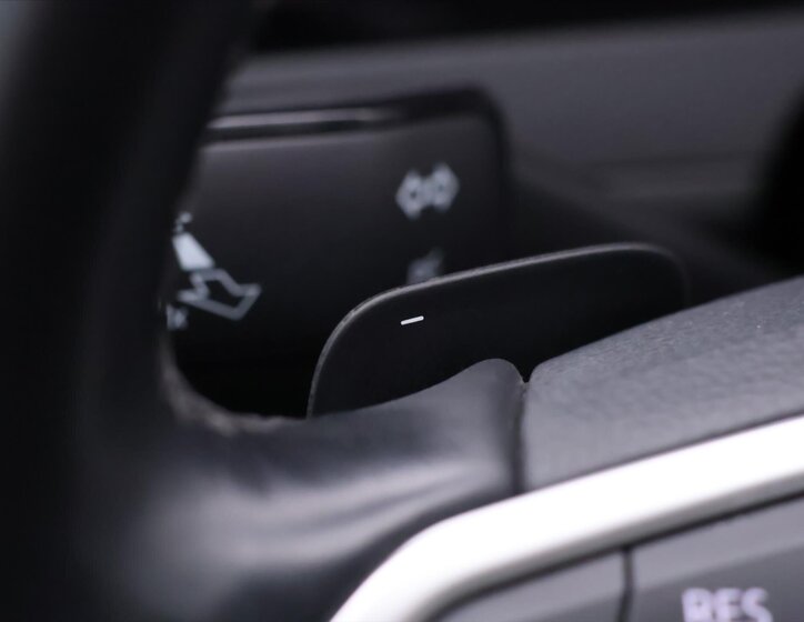 Volkswagen Passat Kombi 2,0 l 206 kw