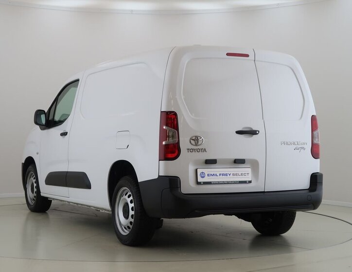 Toyota ProAce Skříň 1,5 l 75 kw