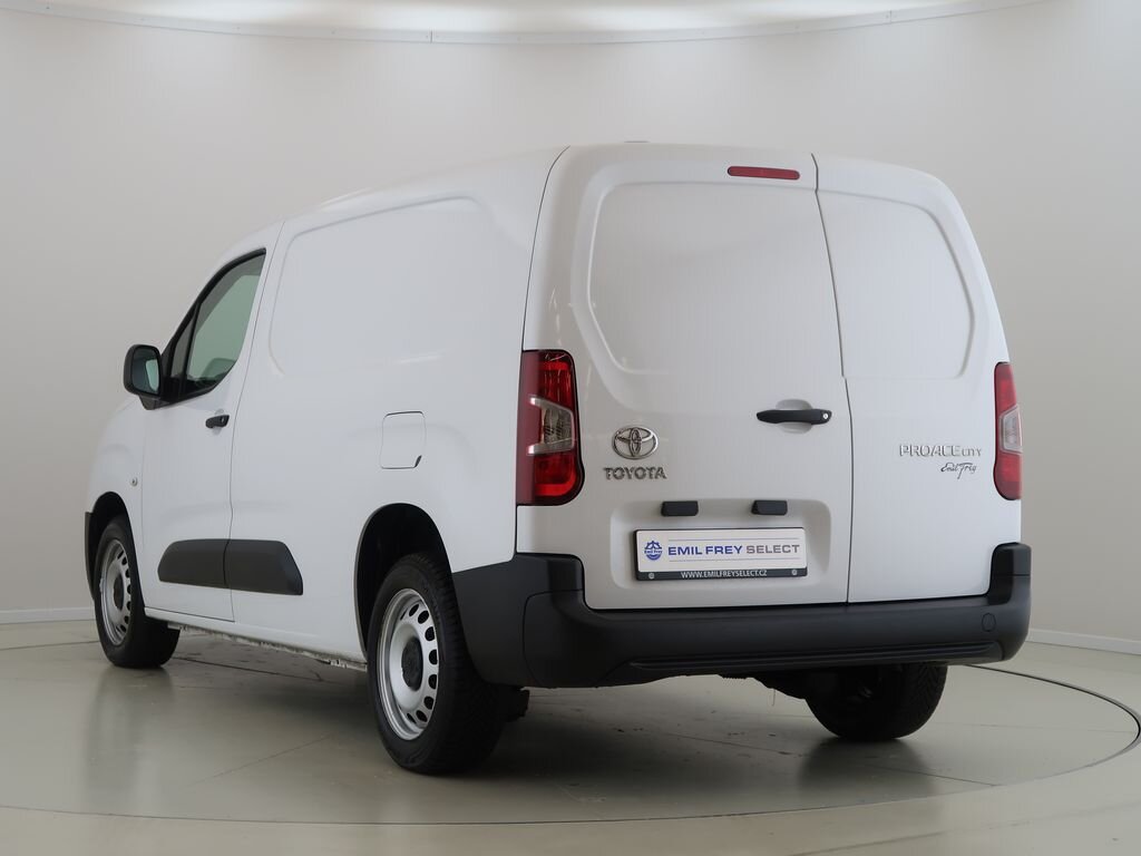 Toyota ProAce Skříň 1,5 l 75 kw