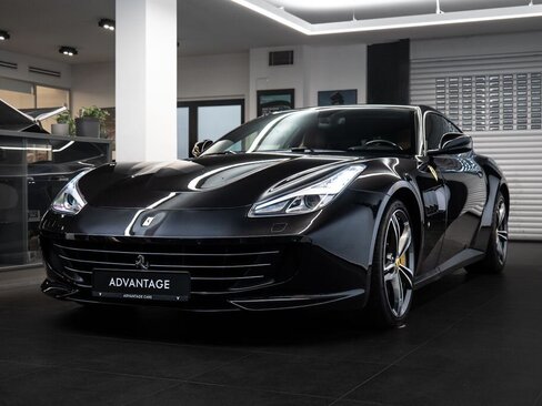 Ferrari GTC4 Lusso Kupé 6,3 l 507 kw