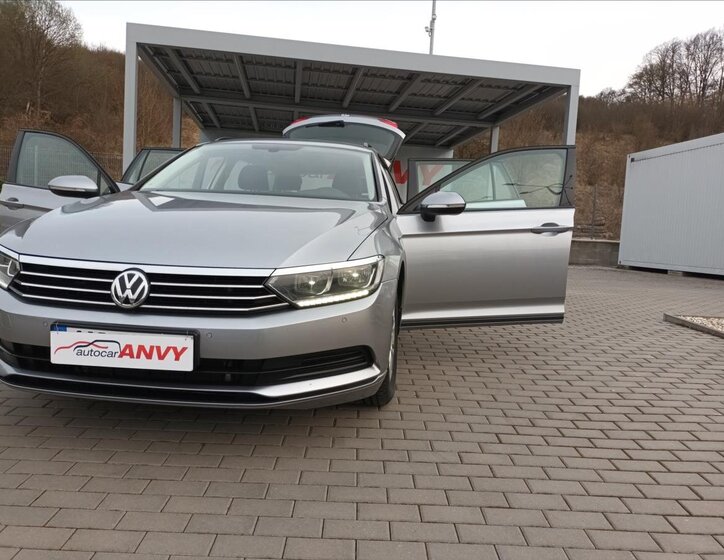 Volkswagen Passat Kombi 2,0 l 110 kw