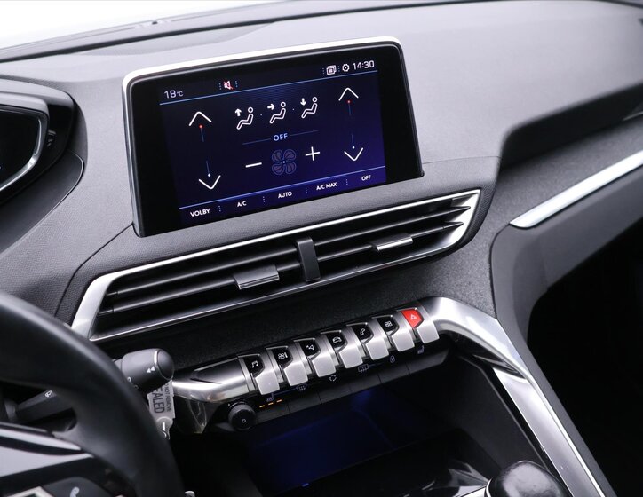 Peugeot 3008 SUV / Terénní 1,2 l 96 kw