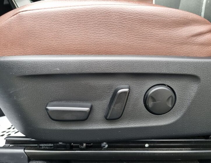 Mazda MX-30 SUV / Terénní 0,0 107 kw