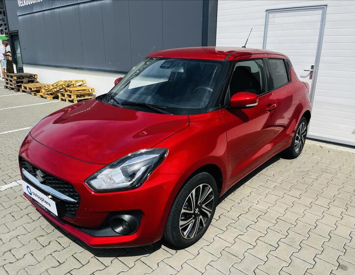 Suzuki Swift 1