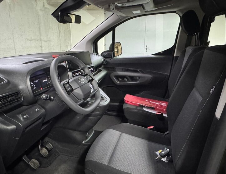 Toyota ProAce City Verso 9