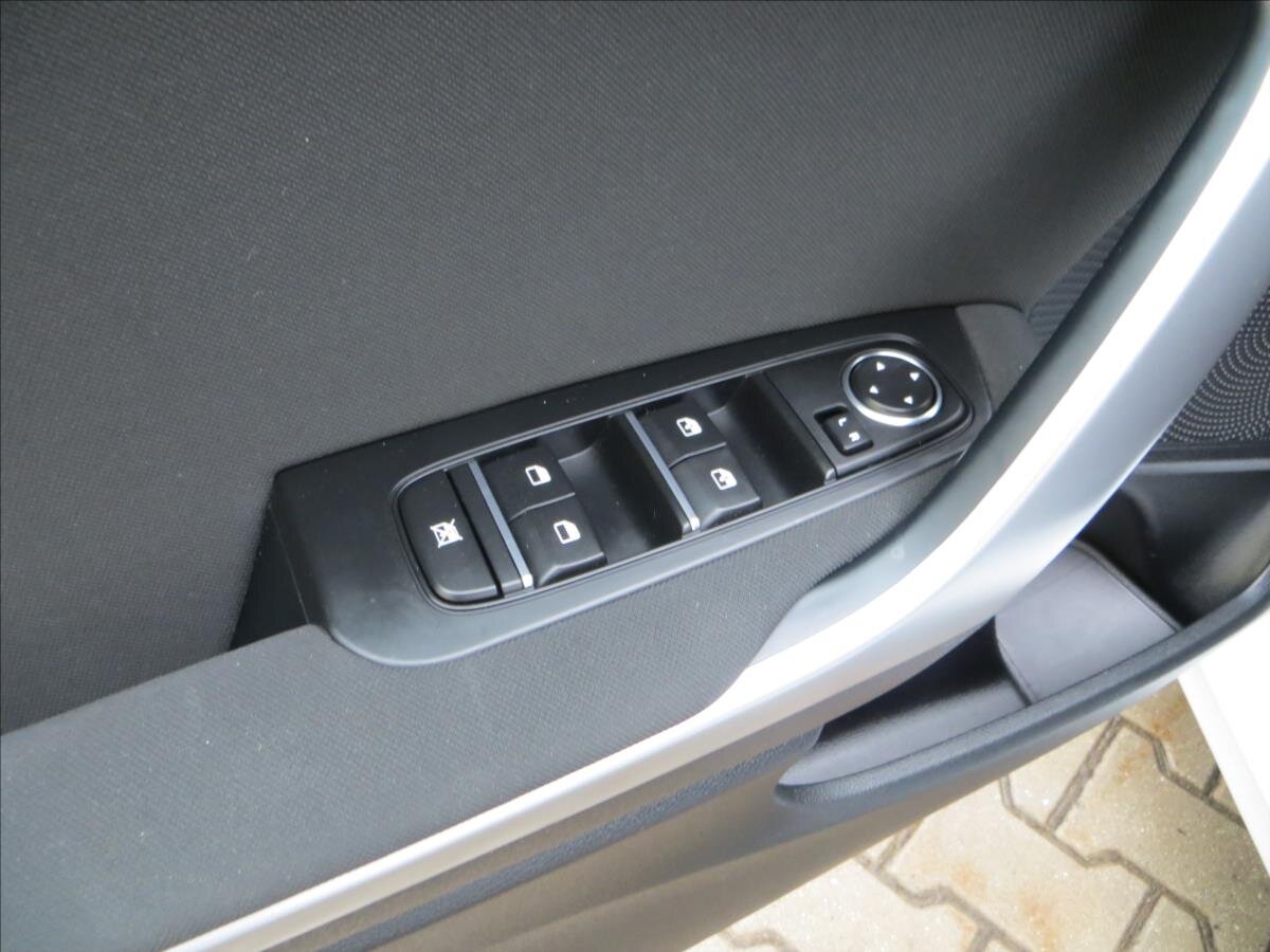 KIA Ceed Kombi 998,0 73 kw