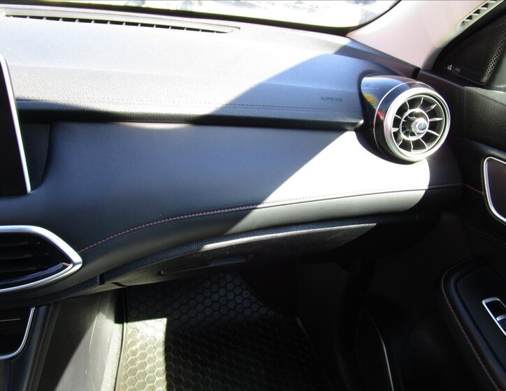 MG HS Hatchback 1,5 l 119 kw