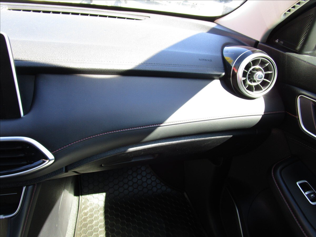 MG HS Hatchback 1,5 l 119 kw