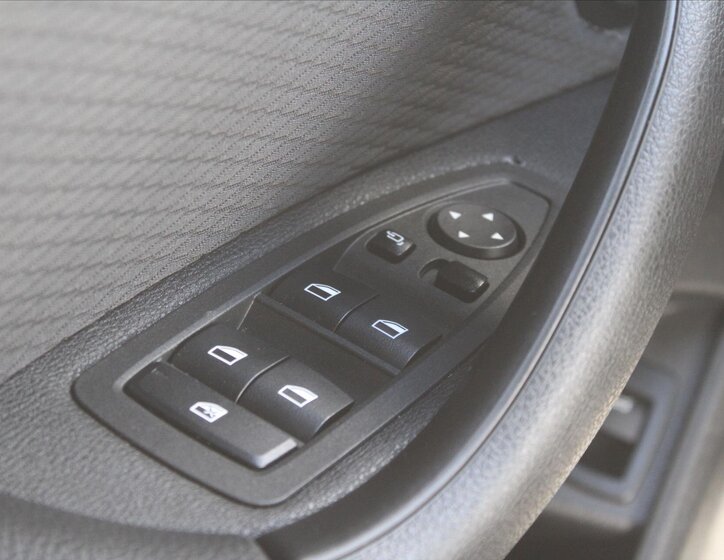 BMW X2 SUV 2,0 l 140 kw