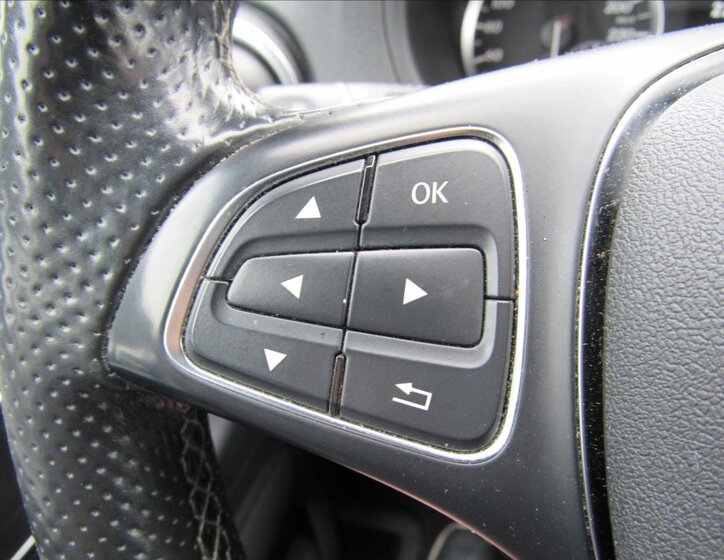 Mercedes-Benz Vito Kombi 2,1 l 100 kw