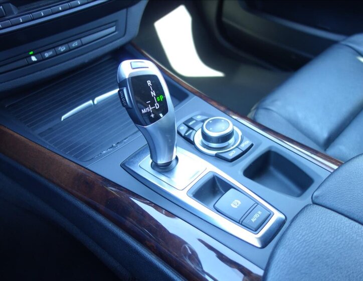 BMW X5 SUV / Terénní 3,0 l 225 kw