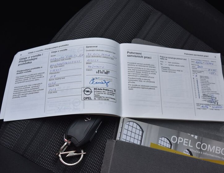 Opel Combo MPV 1,2 l 96 kw