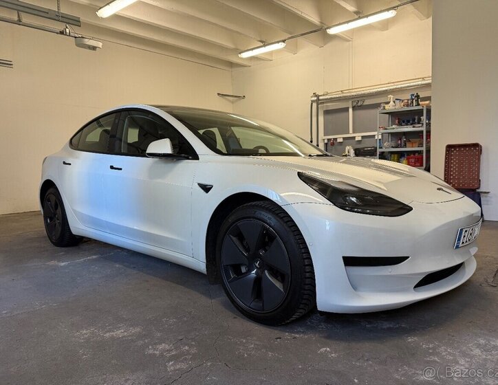Tesla Model 3 Sedan 0,0 88 kw