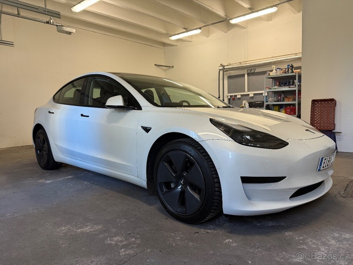 Tesla Model 3 Sedan 0,0 88 kw