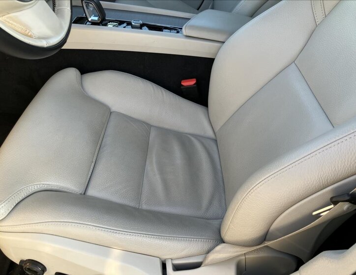 Volvo V60 Kombi 2,0 l 145 kw