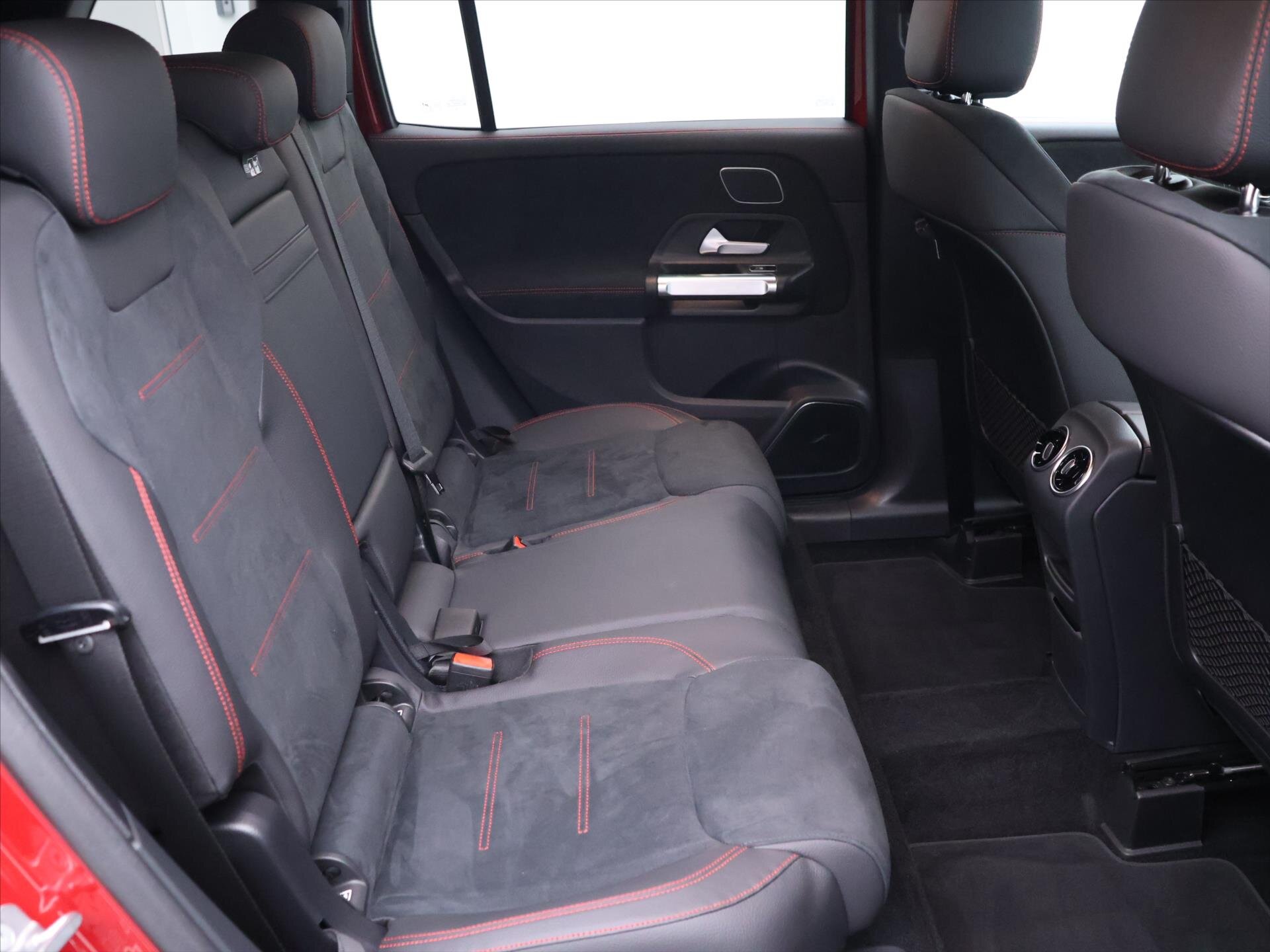 Mercedes-Benz GLB SUV / Terénní 2,0 l 110 kw