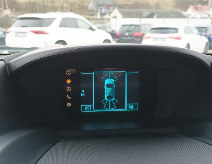 Ford Kuga SUV 1,6 l 110 kw