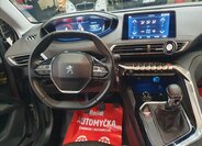Peugeot 3008 SUV 1,2 l 96 kw