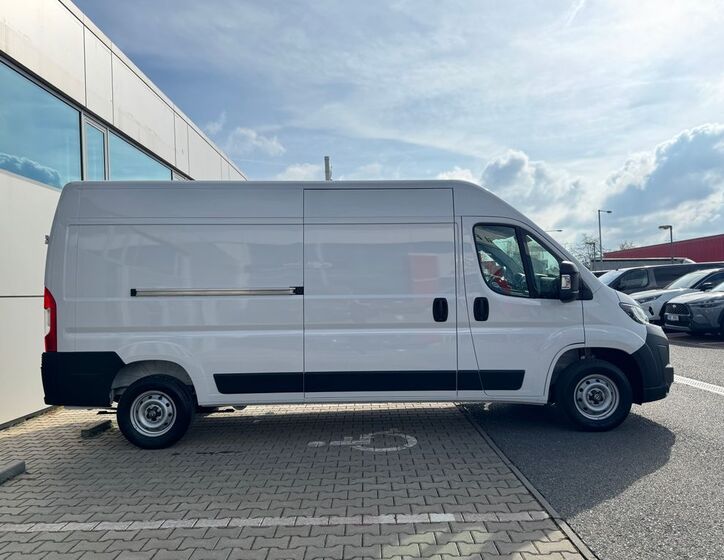 Toyota Proace Max 4