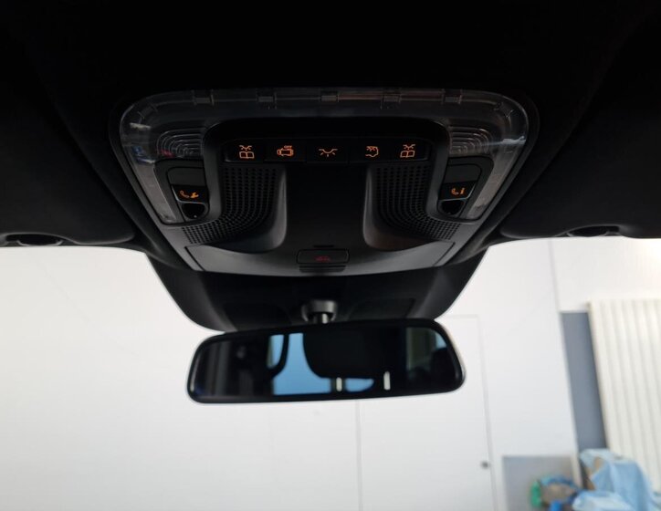 Mercedes-Benz Třídy V MPV 2,0 l 174 kw