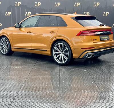 Audi SQ8 6