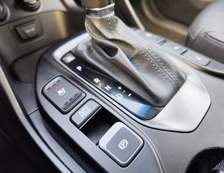 Hyundai Grand Santa Fe 32