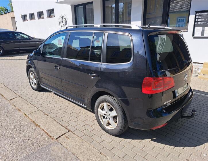 Volkswagen Touran 7