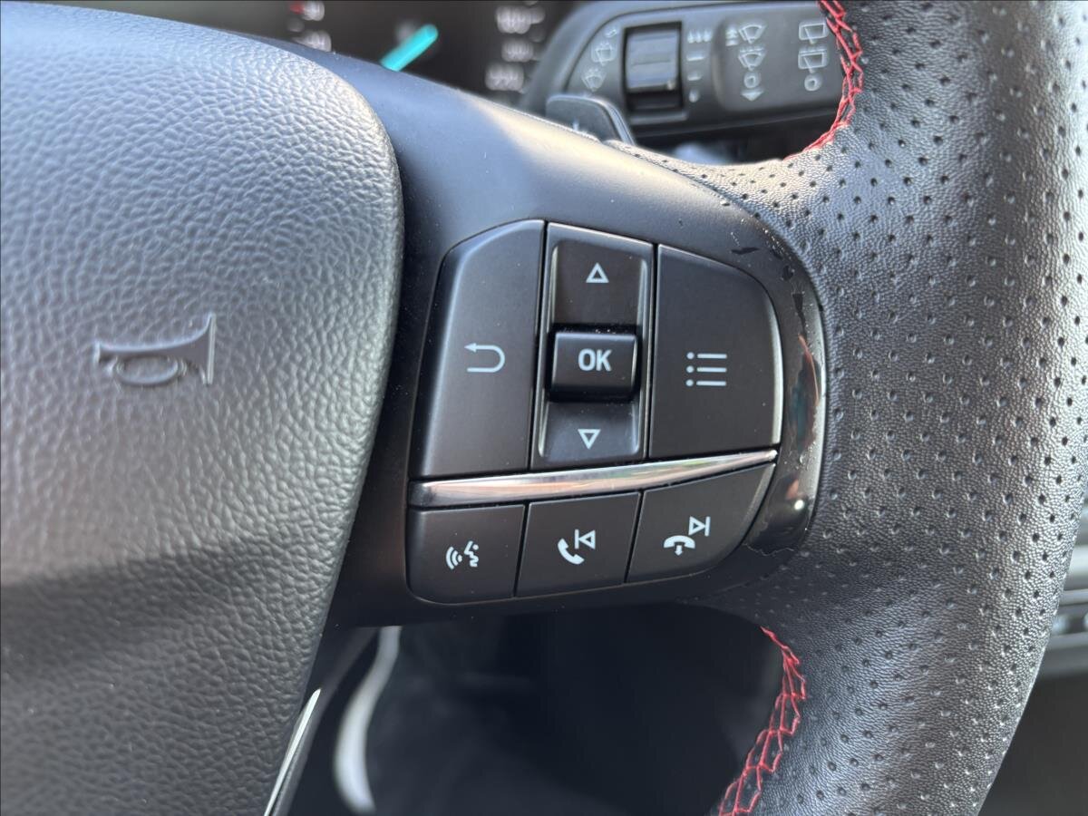 Ford Focus Kombi 999,0 92 kw