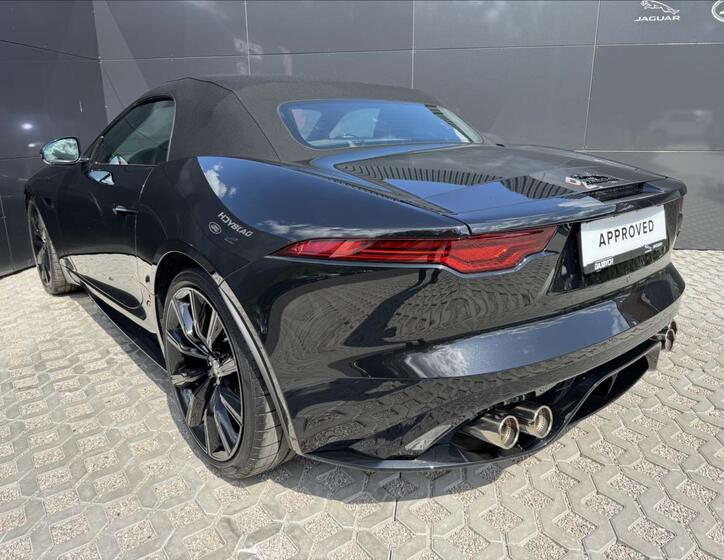 Jaguar F-Type 8