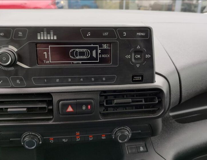 Opel Combo Skříň 1,5 l 75 kw