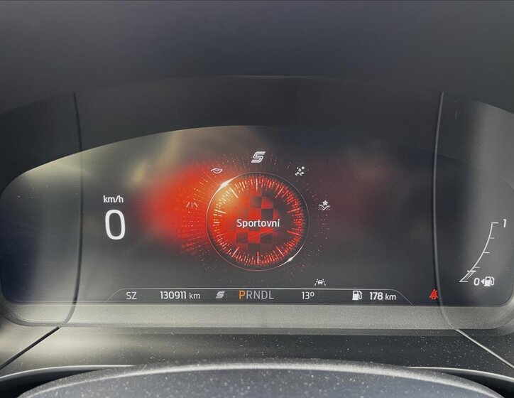 Ford Kuga SUV / Terénní 1,5 l 88 kw