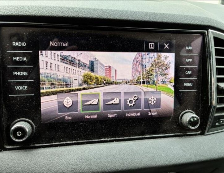 Škoda Karoq SUV / Terénní 2,0 l 110 kw