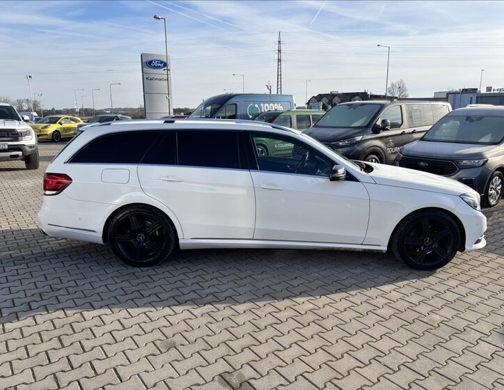 Mercedes-Benz Třídy E Kombi 2,1 l 125 kw