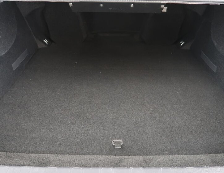 DS Automobiles DS9 Sedan / Limuzína 1,6 l 147 kw