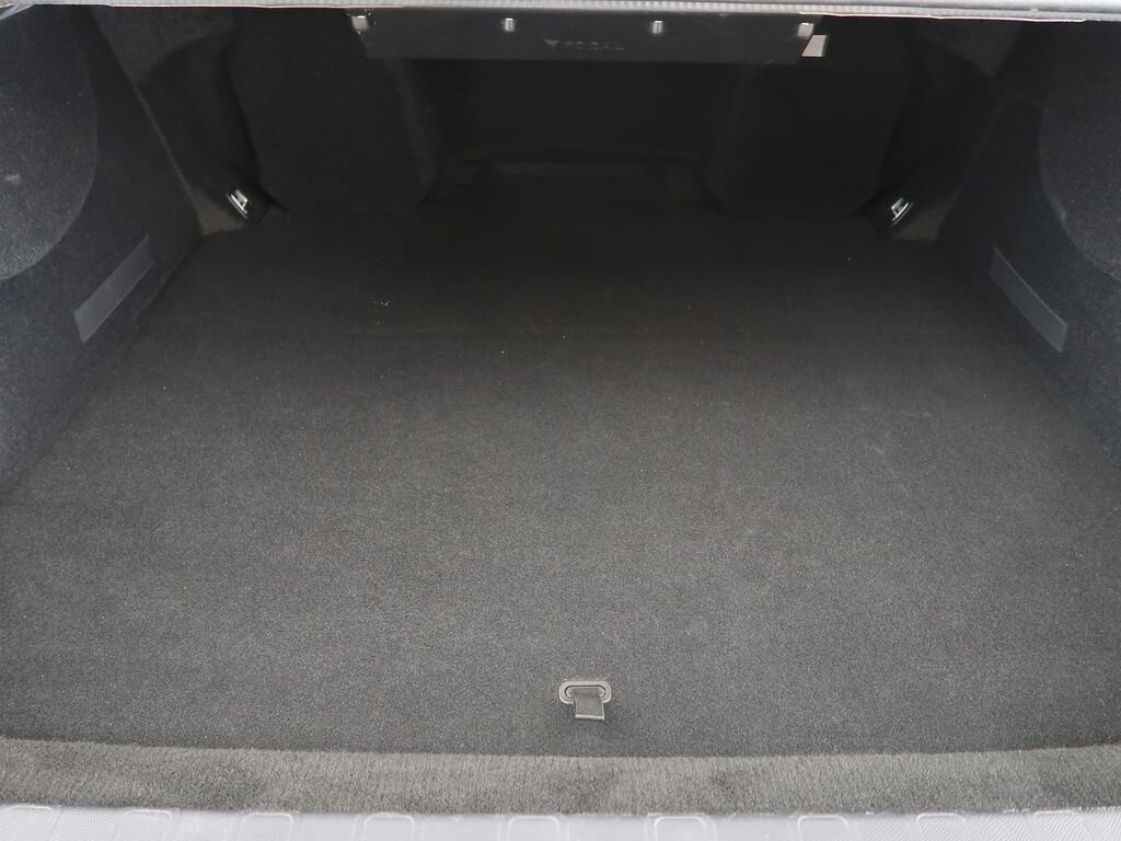 DS Automobiles DS9 Sedan / Limuzína 1,6 l 147 kw