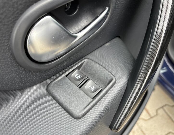 Dacia Sandero Hatchback 898,0 66 kw