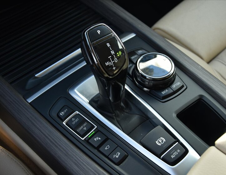 BMW X5 SUV / Terénní 3,0 l 230 kw