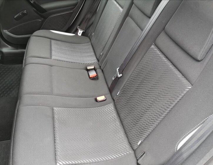 Peugeot 2008 Kombi 1,4 l 50 kw