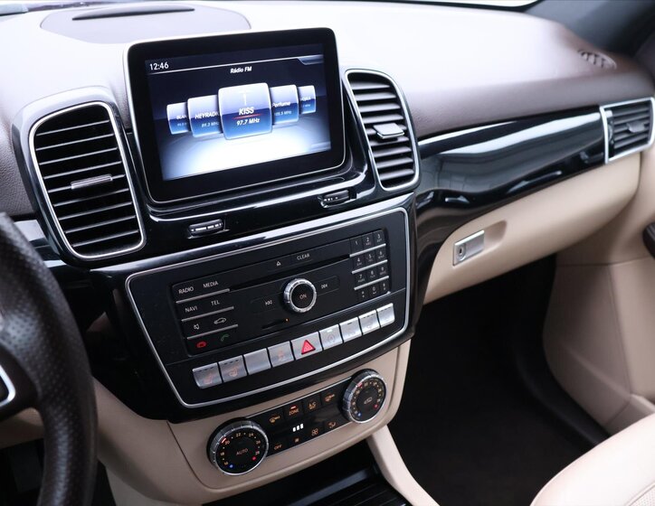 Mercedes-Benz GLE SUV / Terénní 3,0 l 190 kw