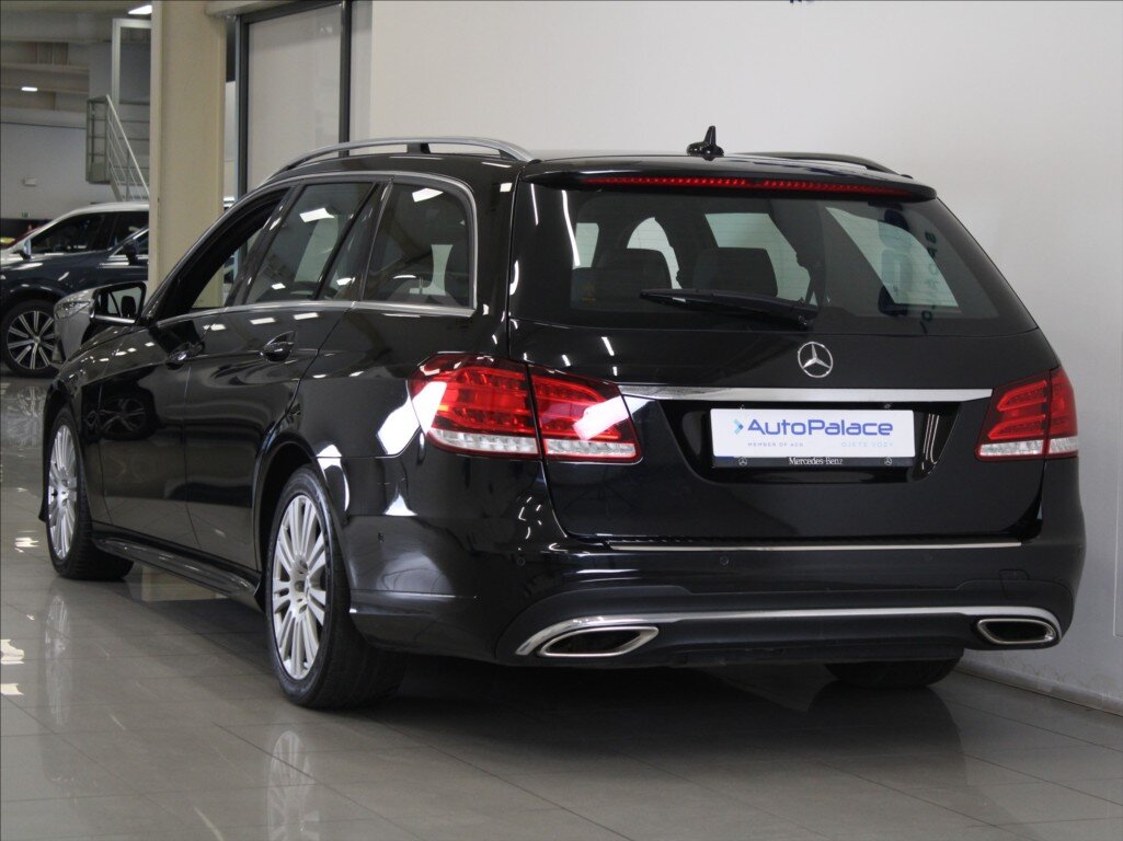 Mercedes-Benz Třídy E Kombi 3,0 l 190 kw