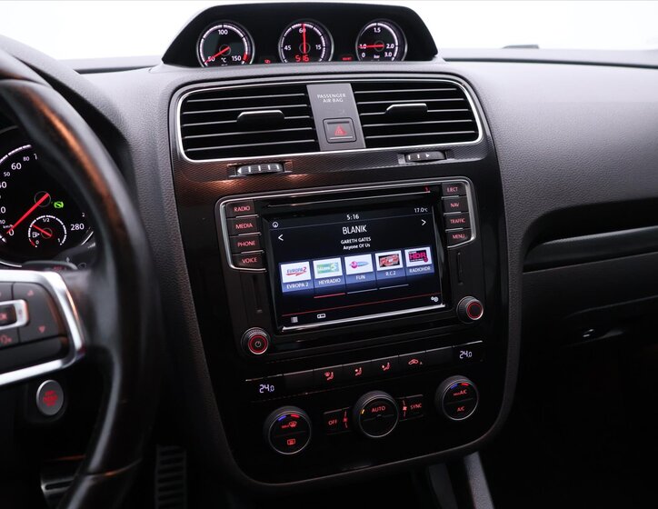 Volkswagen Scirocco Kupé 2,0 l 110 kw