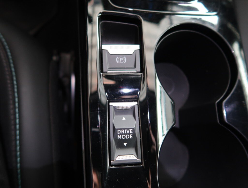 Peugeot 2008 Hatchback 1,2 l 96 kw