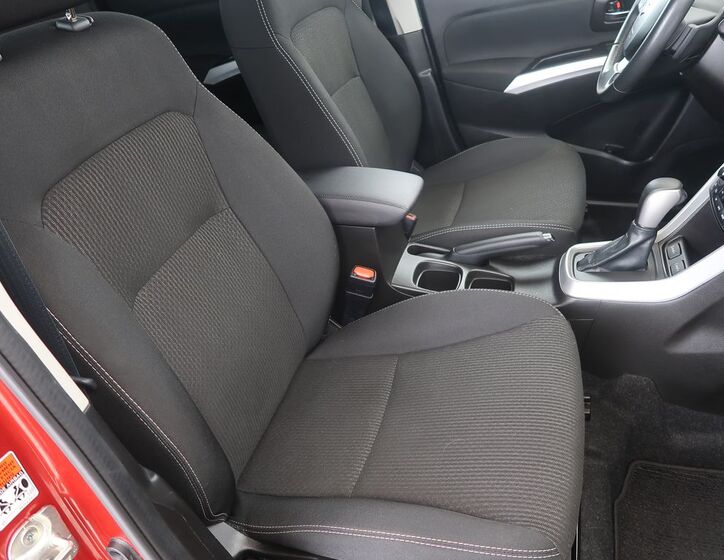 Suzuki SX4 S-Cross 13