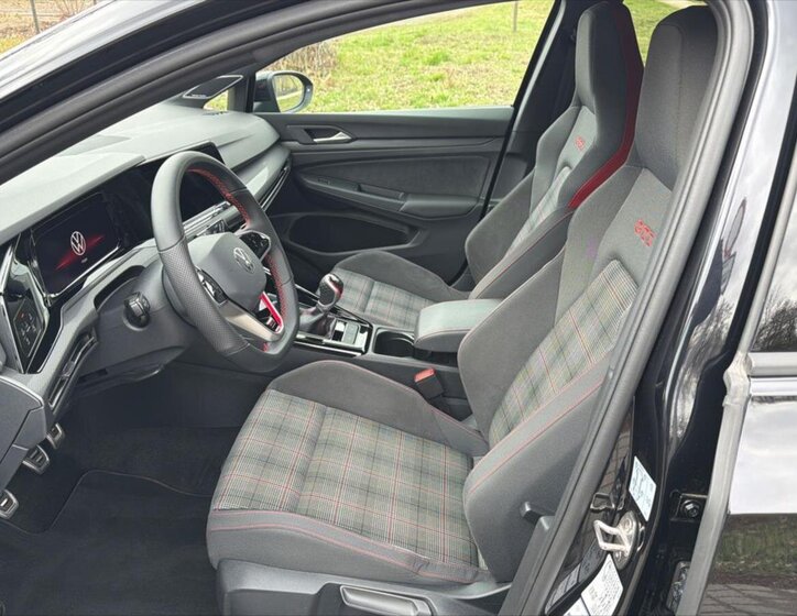 Volkswagen Golf Kombi 2,0 l 180 kw