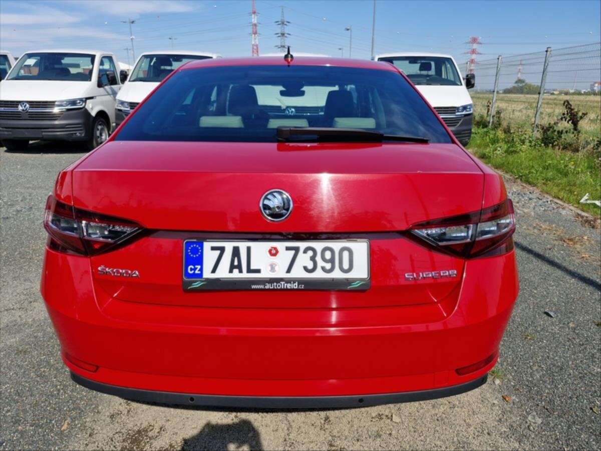 Škoda Superb Liftback 2,0 l 110 kw