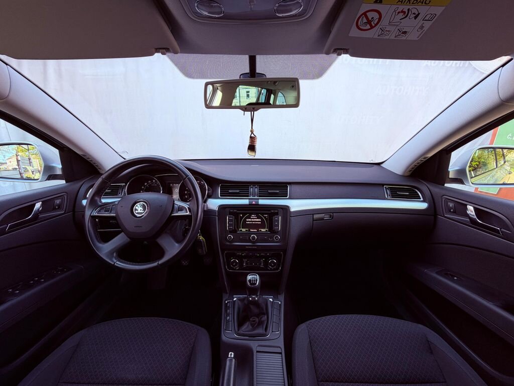 Škoda Superb Kombi 2,0 l 103 kw