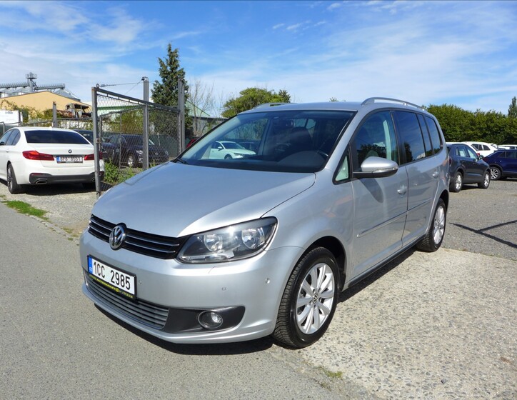 Volkswagen Touran 2